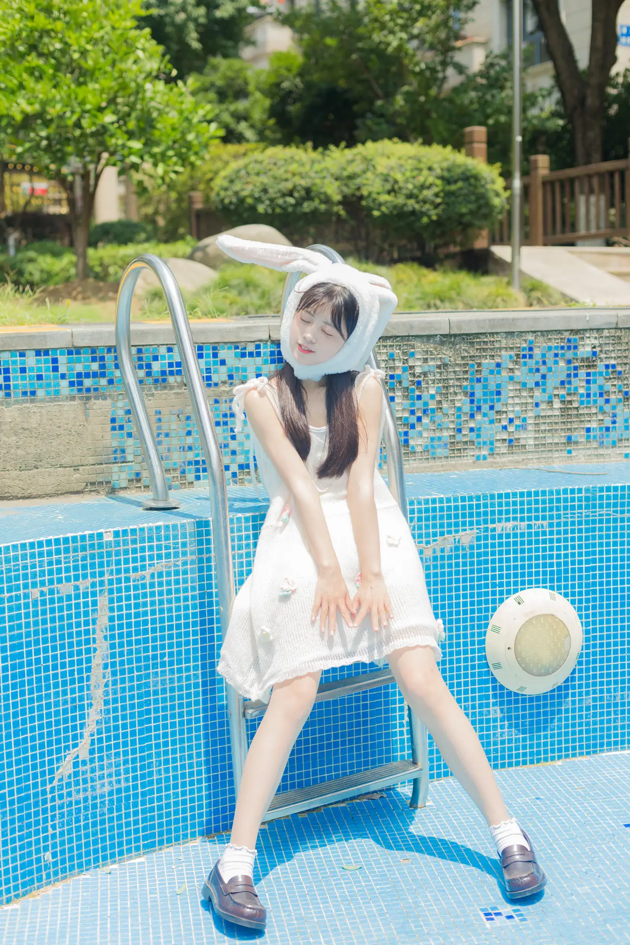 [YITUYU] 2022.07.09 Vol.1429 – Rabbit in the Summer Pool Cute bubbles#[36P]-10